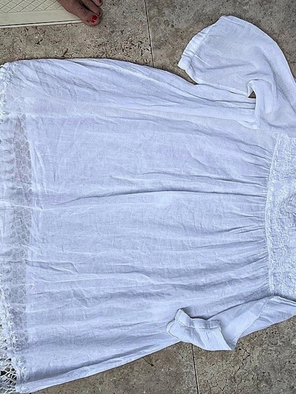Roller Rabbit White Fringed swim cover-up Size XL
